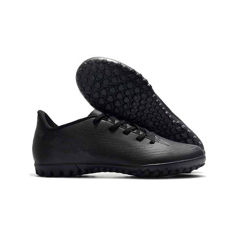 New Men's Training Waterproof Soccer Shoes